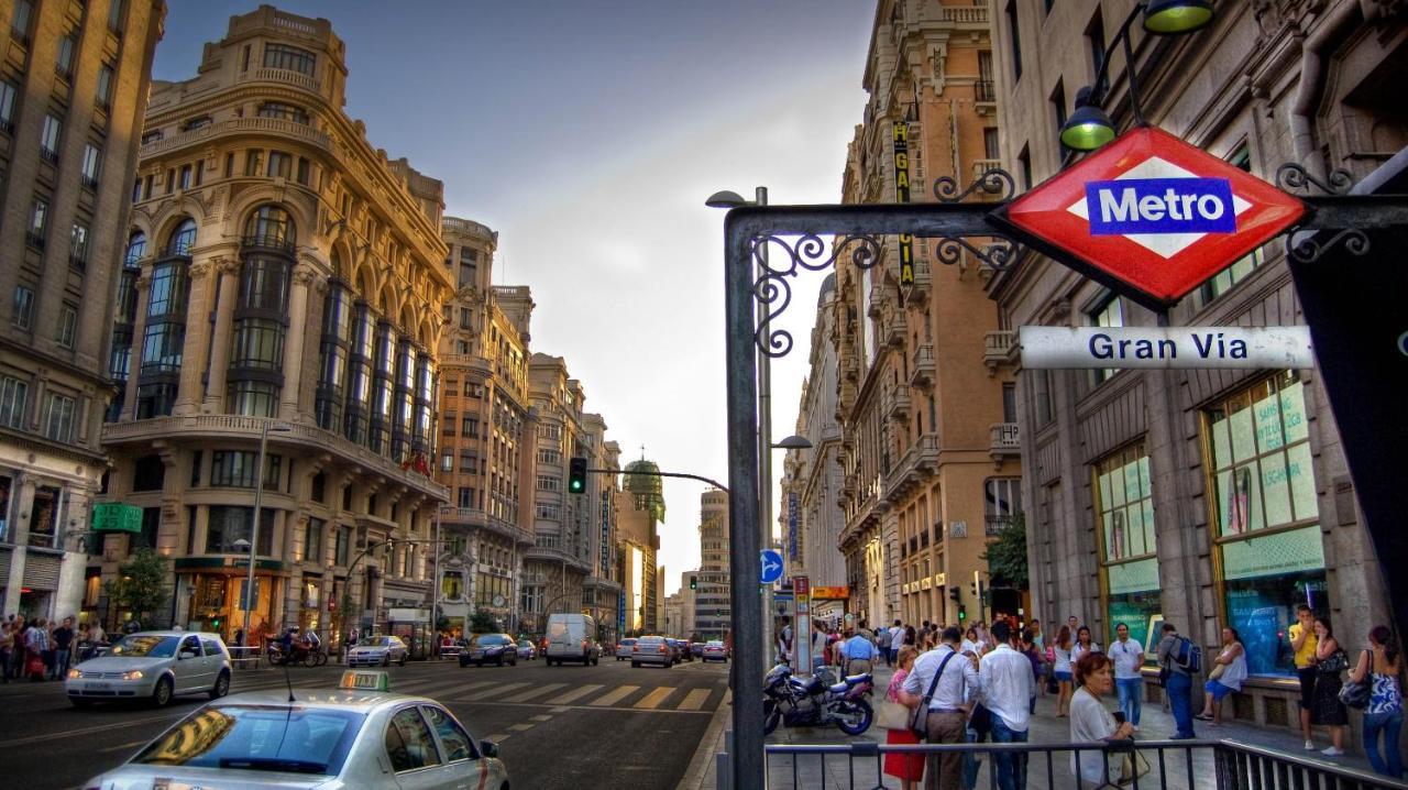 Ch Rayuela Hotel Madrid Exterior photo