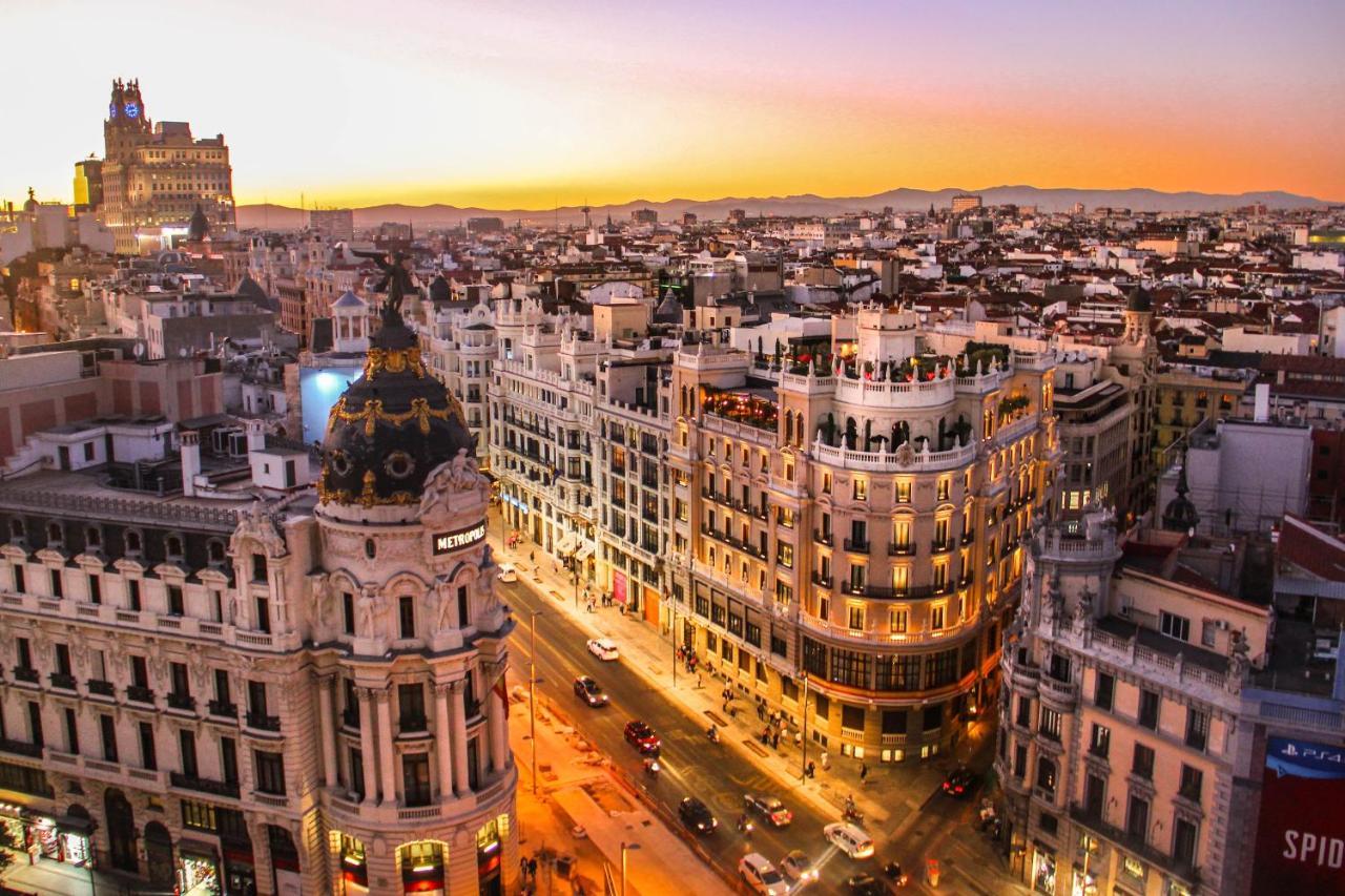 Ch Rayuela Hotel Madrid Exterior photo