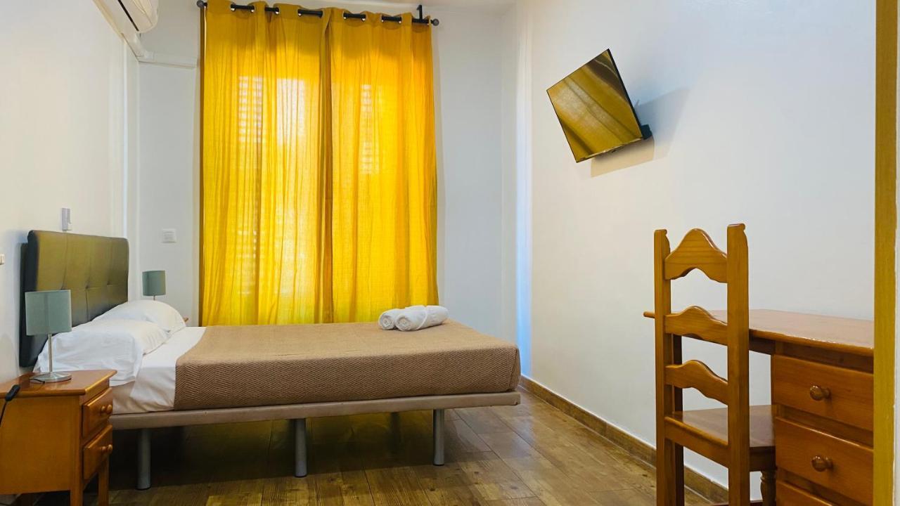 Ch Rayuela Hotel Madrid Exterior photo